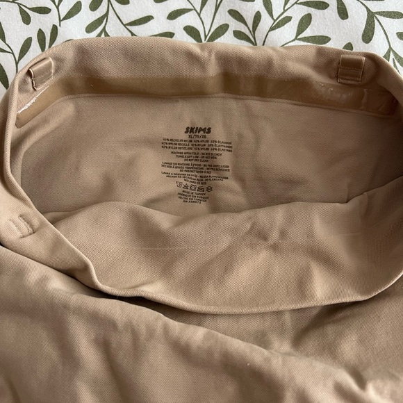 Skims Core Control HIGH-WAISTED BRIEF - clay - XL - Picture 8 of 12